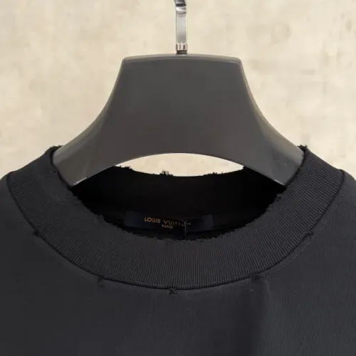 Replica Louis Vuitton LV T-Shirts Short Sleeved For Unisex #1461603 $48.00 USD for Wholesale