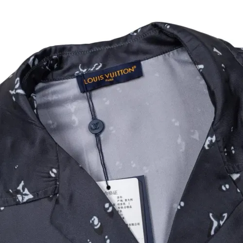 Replica Louis Vuitton LV Shirts Short Sleeved For Men #1461654 $68.00 USD for Wholesale