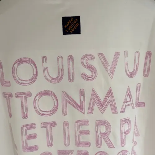 Replica Louis Vuitton LV T-Shirts Short Sleeved For Unisex #1462165 $45.00 USD for Wholesale