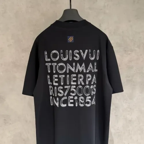 Replica Louis Vuitton LV T-Shirts Short Sleeved For Unisex #1462166 $45.00 USD for Wholesale
