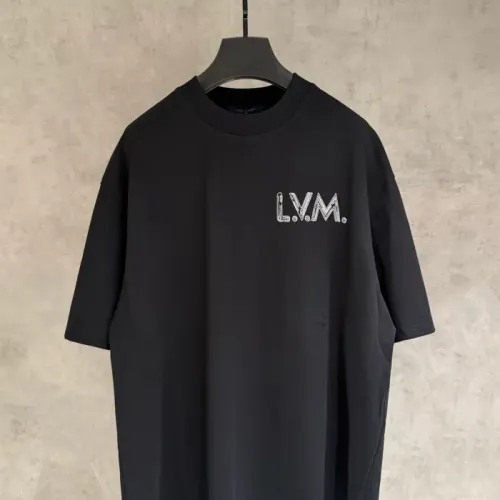 Replica Louis Vuitton LV T-Shirts Short Sleeved For Unisex #1462166 $45.00 USD for Wholesale