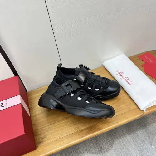 Replica Roger Vivier Casual Shoes For Women #1462288 $102.00 USD for Wholesale