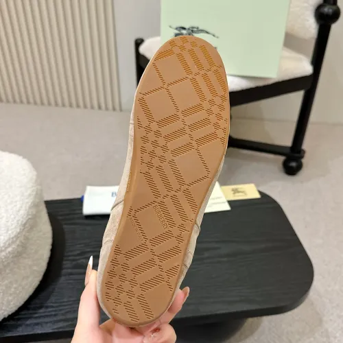 Replica Burberry Casual Shoes For Men #1462301 $105.00 USD for Wholesale