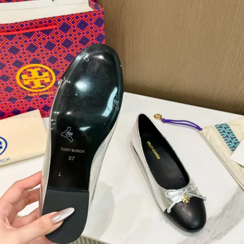 Replica Tory Burch Flat Shoes For Women #1462799 $82.00 USD for Wholesale