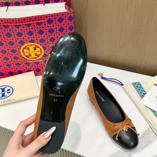 Replica Tory Burch Flat Shoes For Women #1462802 $82.00 USD for Wholesale