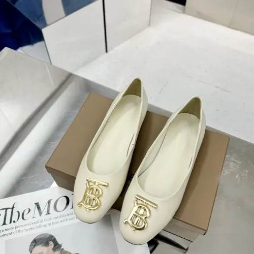 Replica Burberry Flat Shoes For Women #1462849 $85.00 USD for Wholesale