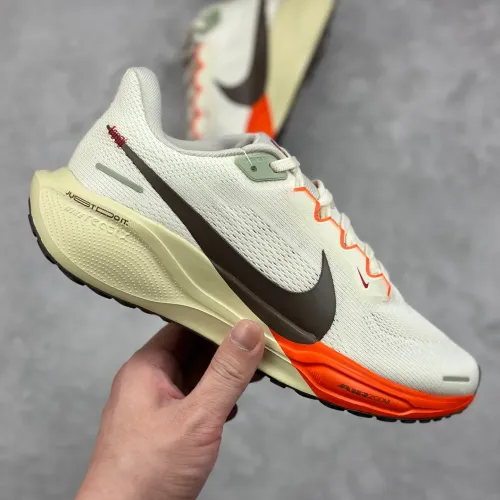 Replica Nike Zoom Running Shoes For Women #1462973 $68.00 USD for Wholesale