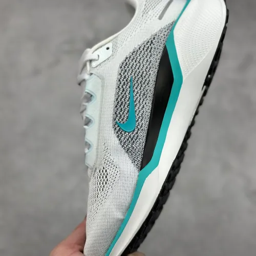 Replica Nike Zoom Running Shoes For Women #1462975 $68.00 USD for Wholesale