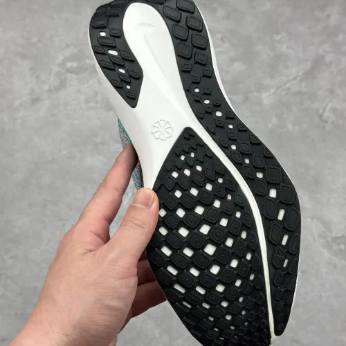 Replica Nike Zoom Running Shoes For Women #1462975 $68.00 USD for Wholesale