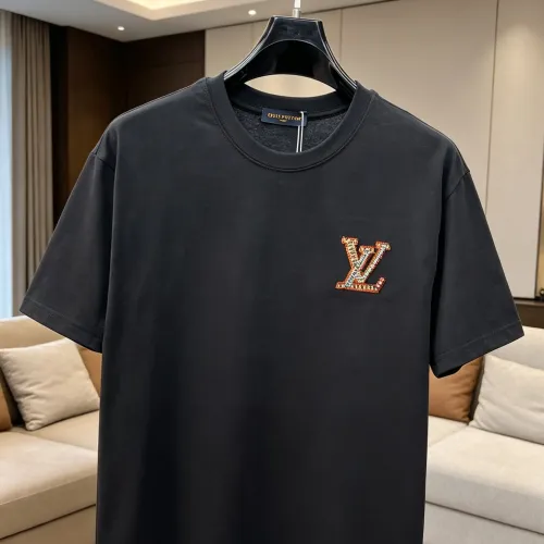 Replica Louis Vuitton LV T-Shirts Short Sleeved For Men #1464421 $60.00 USD for Wholesale
