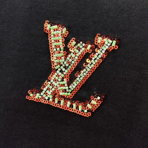 Replica Louis Vuitton LV T-Shirts Short Sleeved For Men #1464421 $60.00 USD for Wholesale