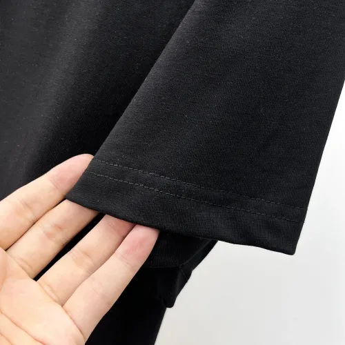 Replica Louis Vuitton LV T-Shirts Short Sleeved For Men #1464423 $60.00 USD for Wholesale