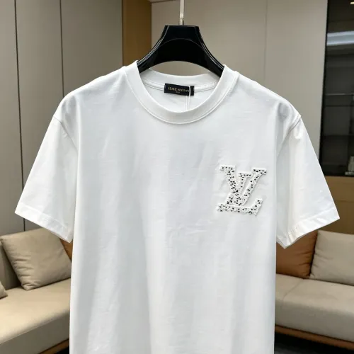 Replica Louis Vuitton LV T-Shirts Short Sleeved For Men #1464424 $60.00 USD for Wholesale
