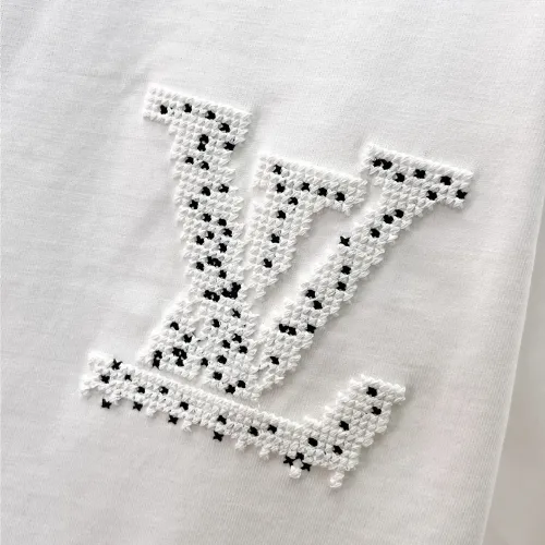 Replica Louis Vuitton LV T-Shirts Short Sleeved For Men #1464424 $60.00 USD for Wholesale