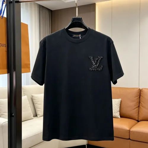 Replica Louis Vuitton LV T-Shirts Short Sleeved For Men #1464425 $60.00 USD for Wholesale