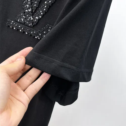 Replica Louis Vuitton LV T-Shirts Short Sleeved For Men #1464425 $60.00 USD for Wholesale