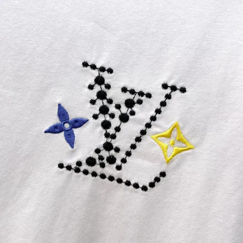 Replica Louis Vuitton LV T-Shirts Short Sleeved For Men #1464426 $60.00 USD for Wholesale
