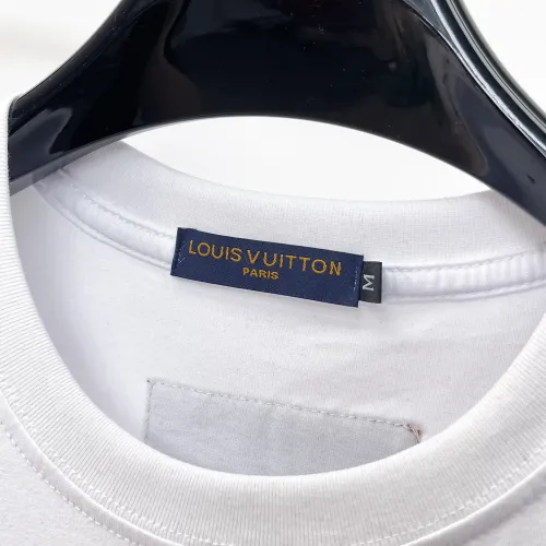 Replica Louis Vuitton LV T-Shirts Short Sleeved For Men #1464426 $60.00 USD for Wholesale