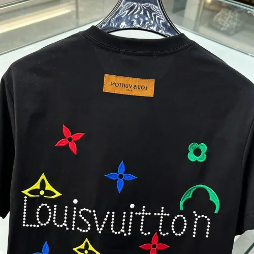 Replica Louis Vuitton LV T-Shirts Short Sleeved For Men #1464427 $60.00 USD for Wholesale