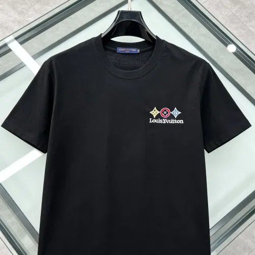 Replica Louis Vuitton LV T-Shirts Short Sleeved For Men #1464429 $60.00 USD for Wholesale