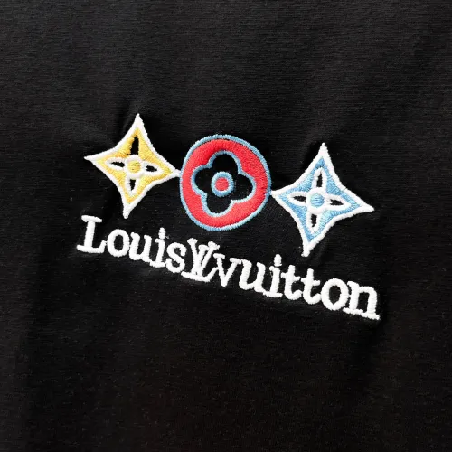 Replica Louis Vuitton LV T-Shirts Short Sleeved For Men #1464429 $60.00 USD for Wholesale