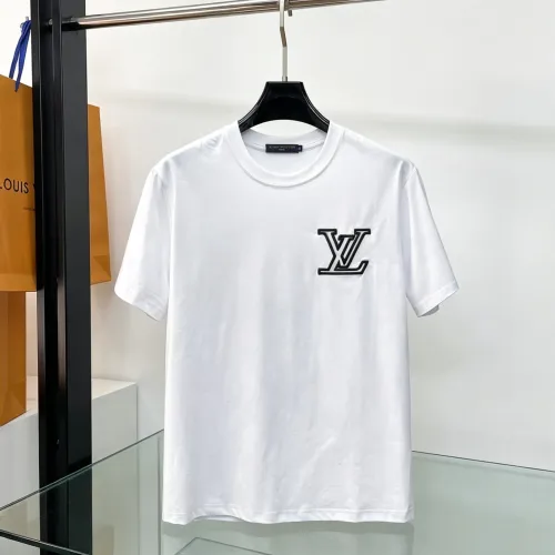 Replica Louis Vuitton LV T-Shirts Short Sleeved For Men #1464430 $60.00 USD for Wholesale