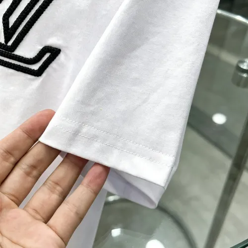 Replica Louis Vuitton LV T-Shirts Short Sleeved For Men #1464430 $60.00 USD for Wholesale