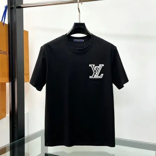 Replica Louis Vuitton LV T-Shirts Short Sleeved For Men #1464431 $60.00 USD for Wholesale