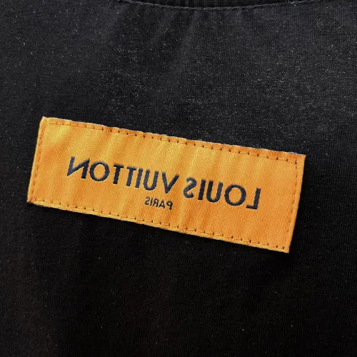 Replica Louis Vuitton LV T-Shirts Short Sleeved For Men #1464435 $60.00 USD for Wholesale