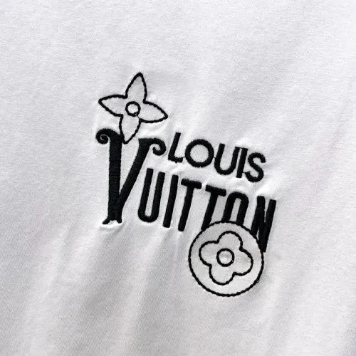 Replica Louis Vuitton LV T-Shirts Short Sleeved For Men #1464436 $60.00 USD for Wholesale