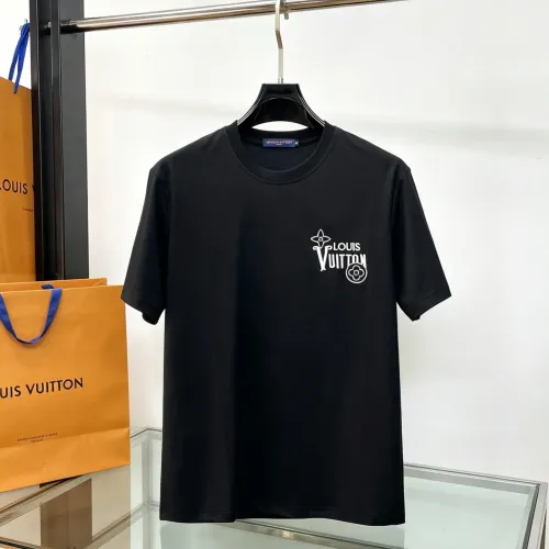 Replica Louis Vuitton LV T-Shirts Short Sleeved For Men #1464437 $60.00 USD for Wholesale