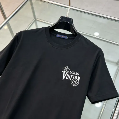 Replica Louis Vuitton LV T-Shirts Short Sleeved For Men #1464437 $60.00 USD for Wholesale