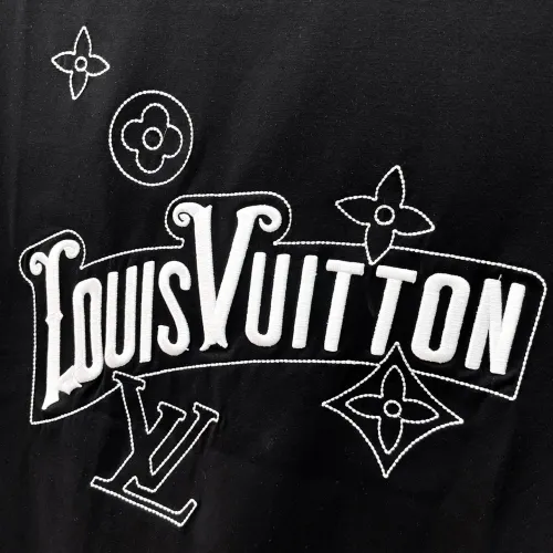 Replica Louis Vuitton LV T-Shirts Short Sleeved For Men #1464437 $60.00 USD for Wholesale
