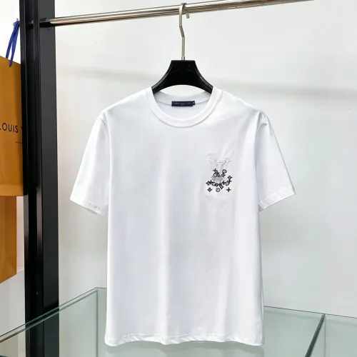 Replica Louis Vuitton LV T-Shirts Short Sleeved For Men #1464438 $60.00 USD for Wholesale
