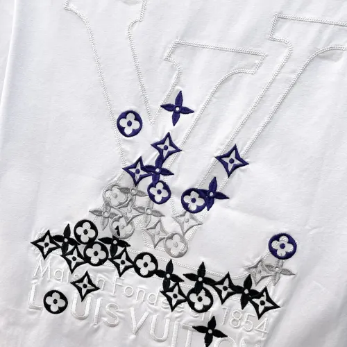 Replica Louis Vuitton LV T-Shirts Short Sleeved For Men #1464438 $60.00 USD for Wholesale