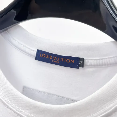 Replica Louis Vuitton LV T-Shirts Short Sleeved For Men #1464438 $60.00 USD for Wholesale