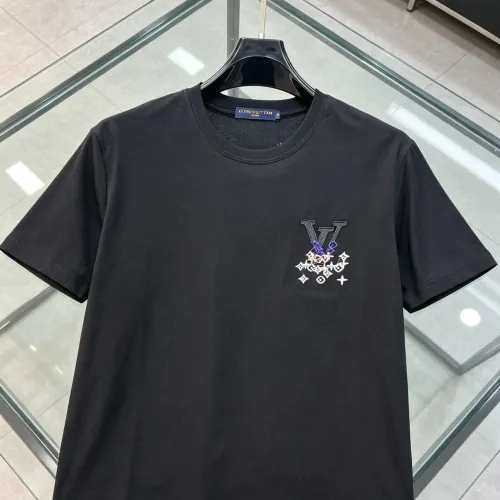 Replica Louis Vuitton LV T-Shirts Short Sleeved For Men #1464439 $60.00 USD for Wholesale