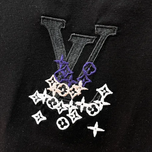 Replica Louis Vuitton LV T-Shirts Short Sleeved For Men #1464439 $60.00 USD for Wholesale
