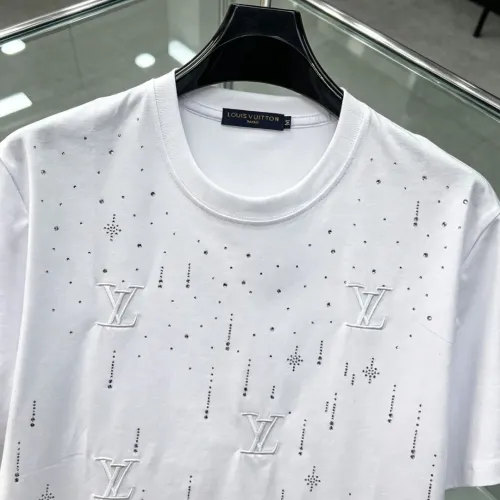 Replica Louis Vuitton LV T-Shirts Short Sleeved For Men #1464440 $60.00 USD for Wholesale