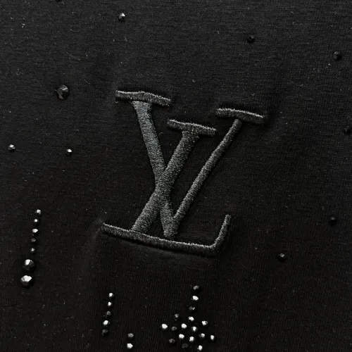 Replica Louis Vuitton LV T-Shirts Short Sleeved For Men #1464441 $60.00 USD for Wholesale