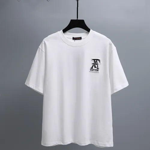 Replica Louis Vuitton LV T-Shirts Short Sleeved For Unisex #1464459 $39.00 USD for Wholesale
