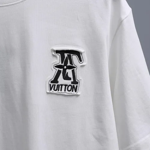 Replica Louis Vuitton LV T-Shirts Short Sleeved For Unisex #1464459 $39.00 USD for Wholesale