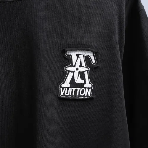 Replica Louis Vuitton LV T-Shirts Short Sleeved For Unisex #1464460 $39.00 USD for Wholesale