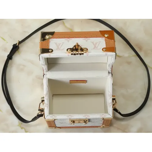 Replica Louis Vuitton AAA Quality Handbags For Women #1464679 $108.00 USD for Wholesale