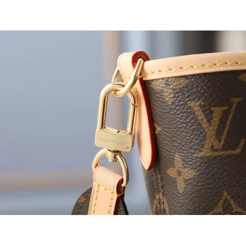 Replica Louis Vuitton AAA Quality Shoulder Bags For Women #1464832 $92.00 USD for Wholesale