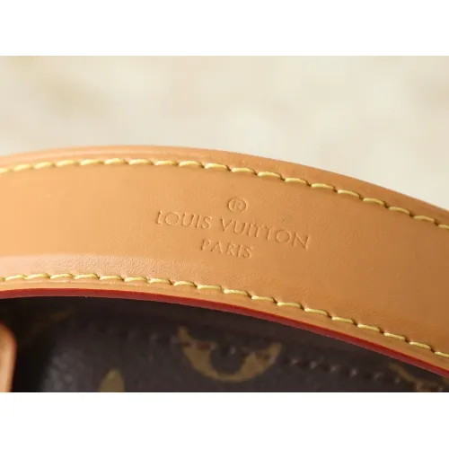 Replica Louis Vuitton AAA Quality Messenger Bags For Women #1464840 $88.00 USD for Wholesale