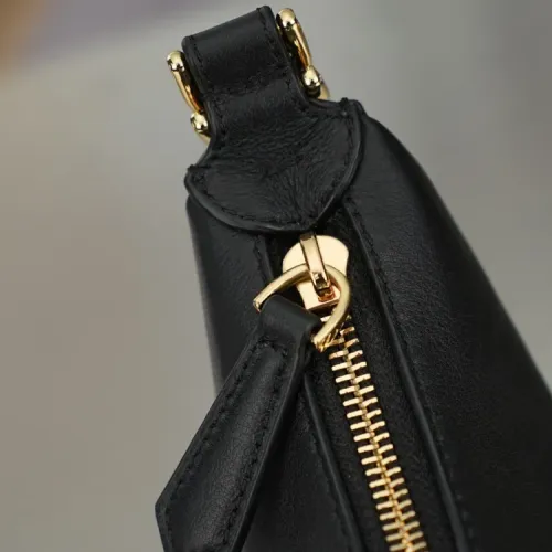Replica Fendi AAA Quality Messenger Bags For Women #1464974 $160.00 USD for Wholesale