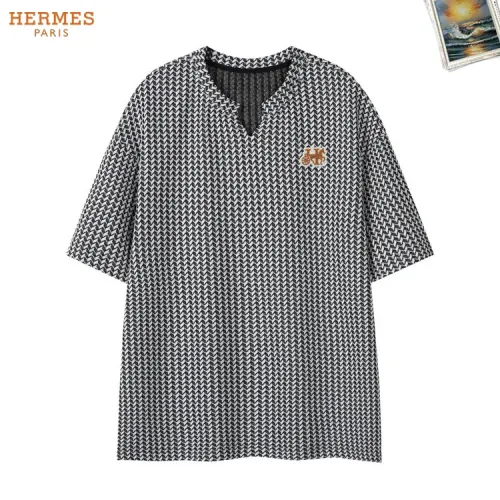 Replica Hermes Tracksuits Short Sleeved For Men #1465004 $52.00 USD for Wholesale