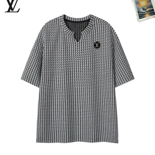 Replica Louis Vuitton LV Tracksuits Short Sleeved For Men #1465007 $52.00 USD for Wholesale
