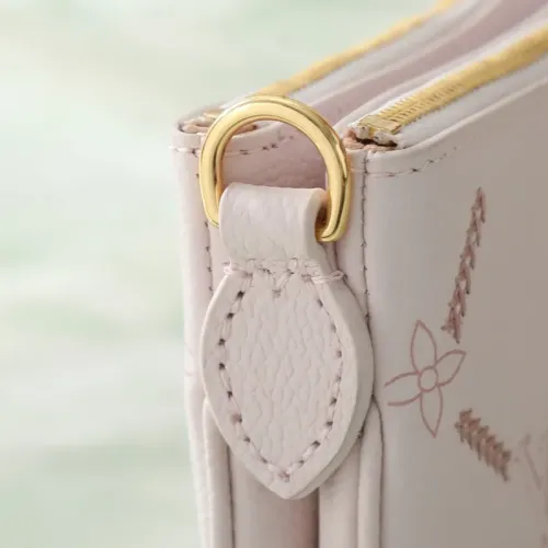 Replica Louis Vuitton AAA Quality Messenger Bags For Women #1465783 $192.00 USD for Wholesale
